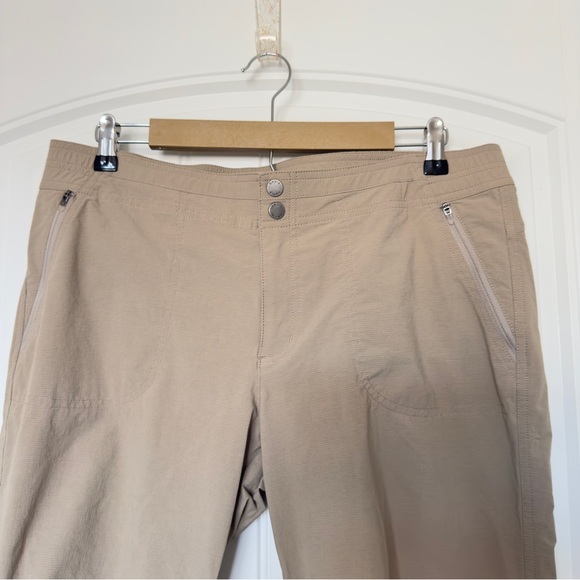 Orvis Insectshield Repellent Apparel Outsmart Wander Khaki Tan Pants Size 14 - Picture 3 of 8
